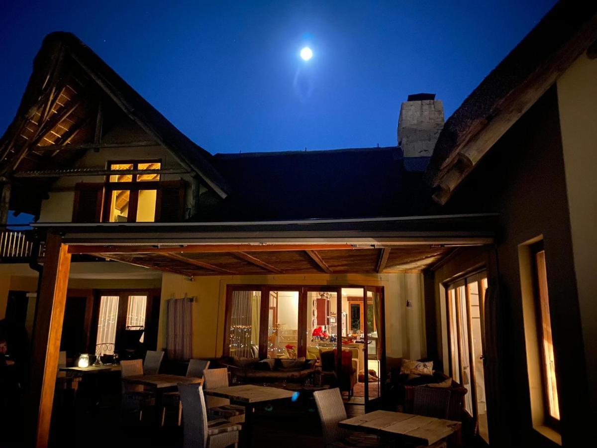 43 On Sandstone Somerset West Exterior photo