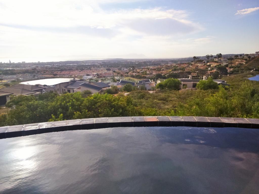 43 On Sandstone Somerset West Exterior photo