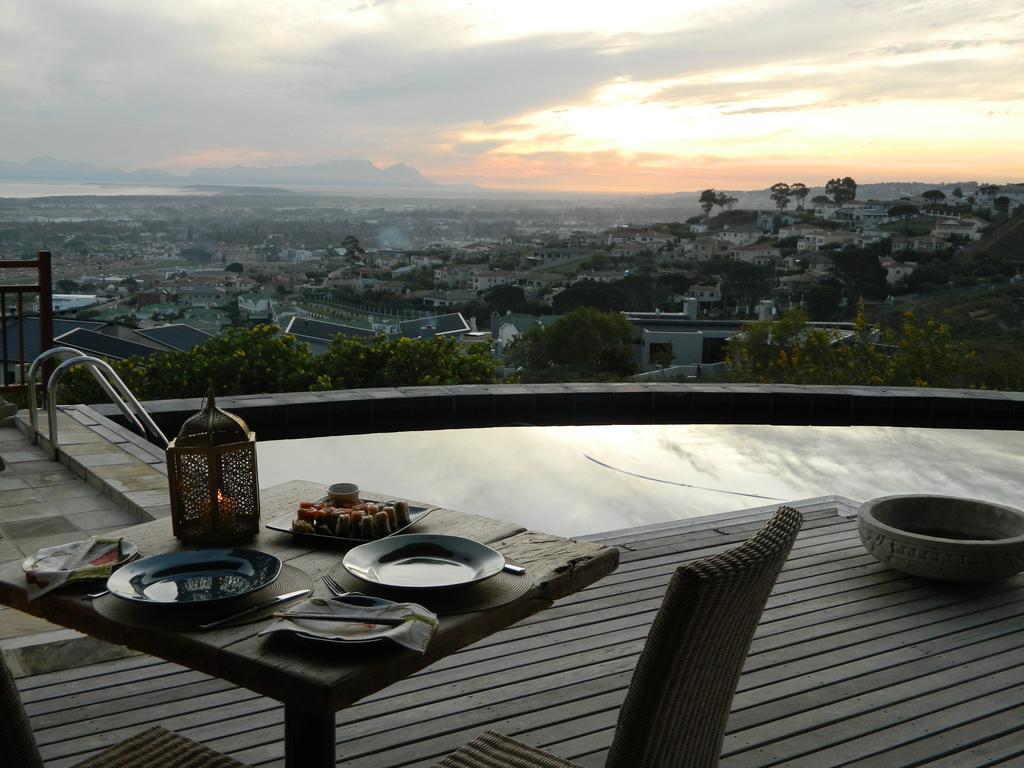 43 On Sandstone Somerset West Exterior photo