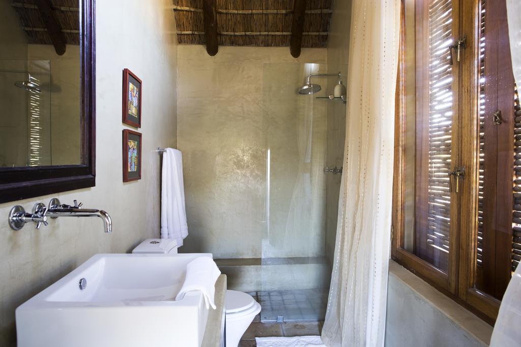43 On Sandstone Somerset West Exterior photo