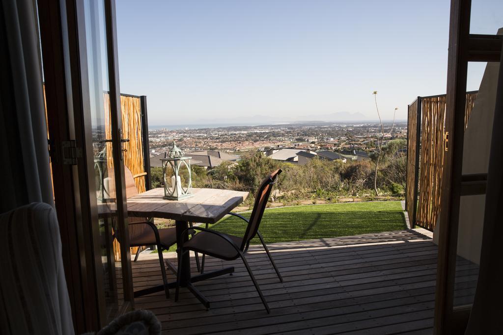 43 On Sandstone Somerset West Exterior photo