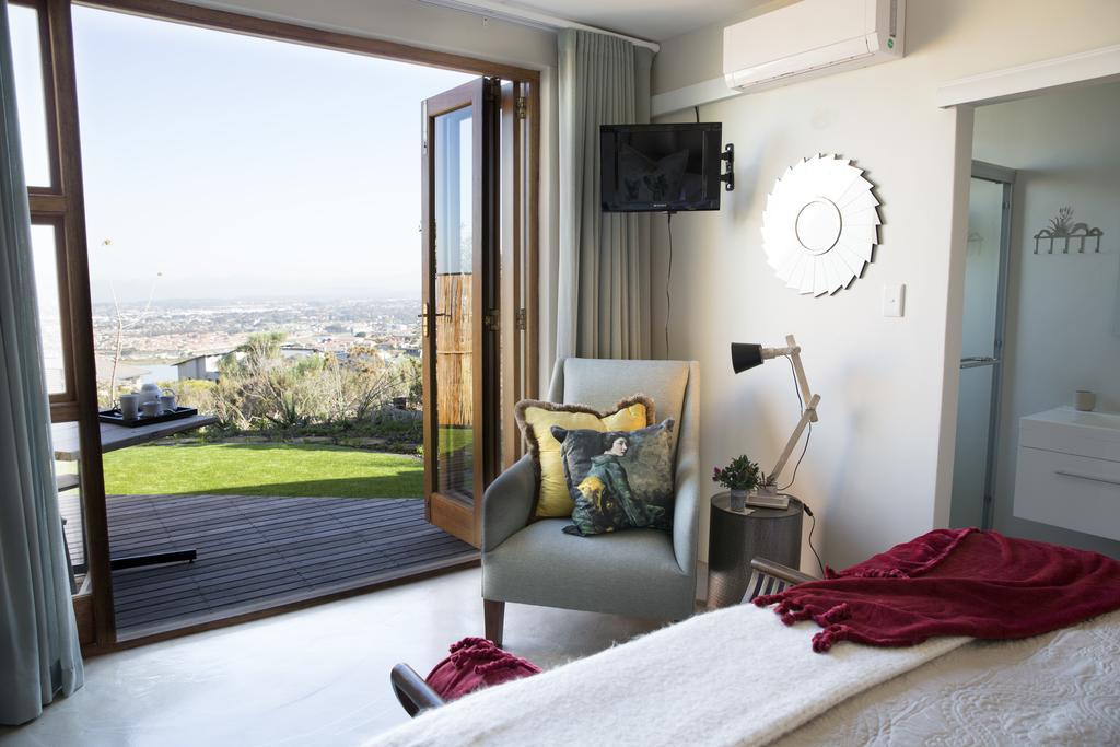 43 On Sandstone Somerset West Room photo